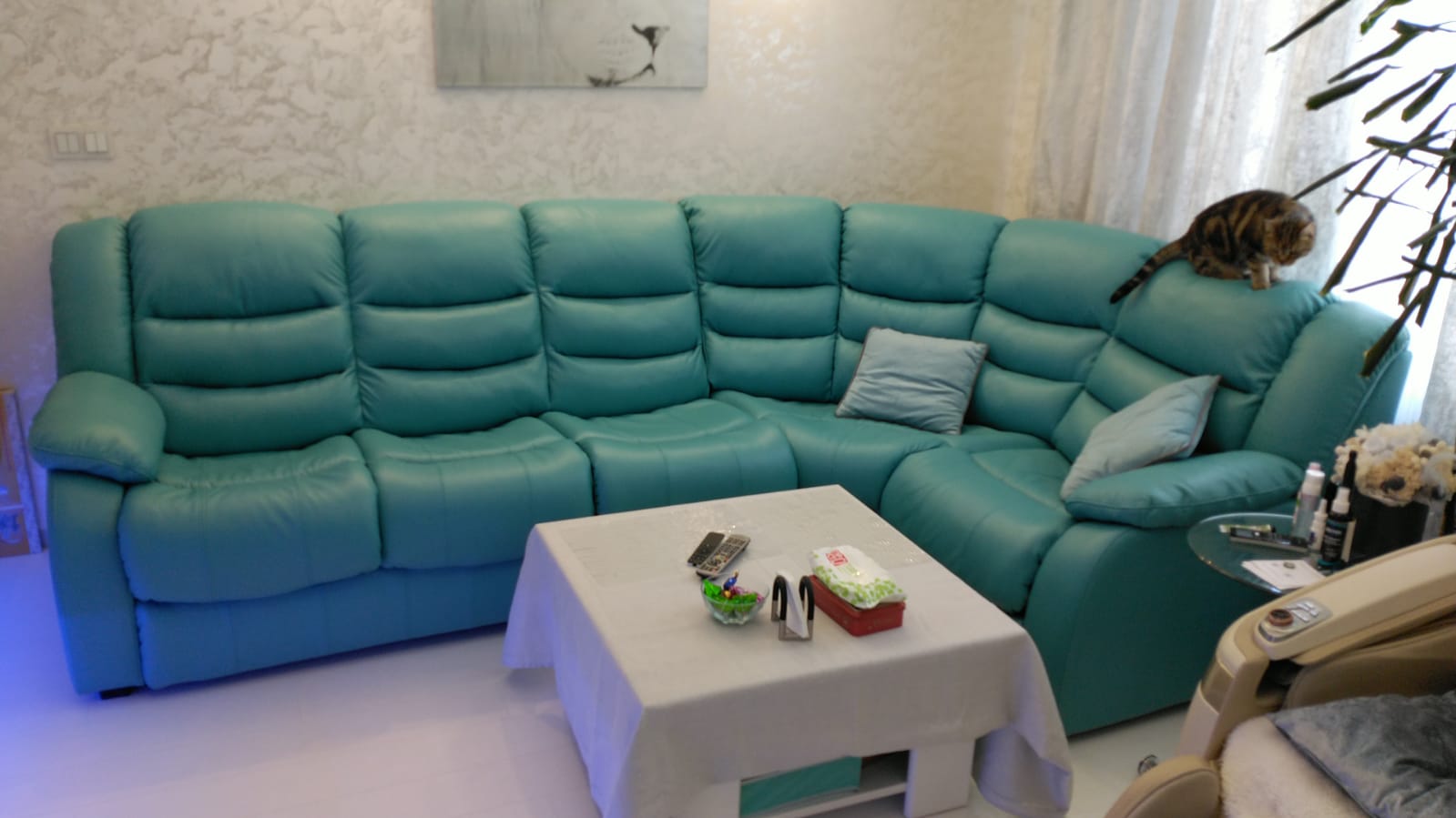 Перетяжка дивана на дому. Рогачёво